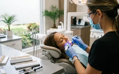 El mejor dentista para adhesión dental en Boca Ratón: por qué es importante la coincidencia de forma y color.